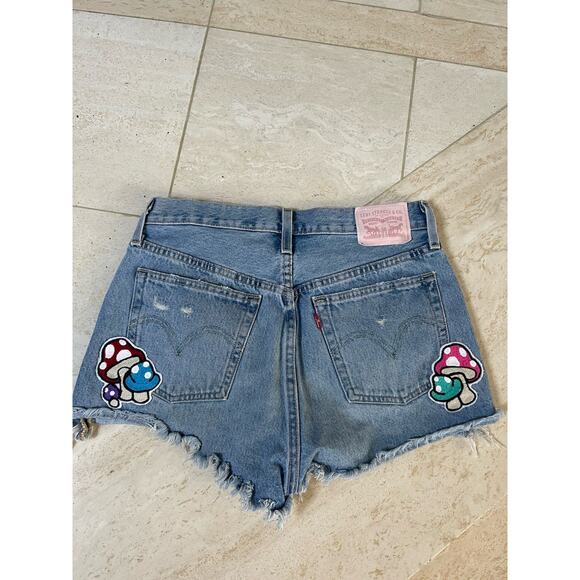 RARE Levi’s Fault Line Cutoff Denim Shorts/ Patches And Pink Label/ Size 27 - Picture 5 of 12